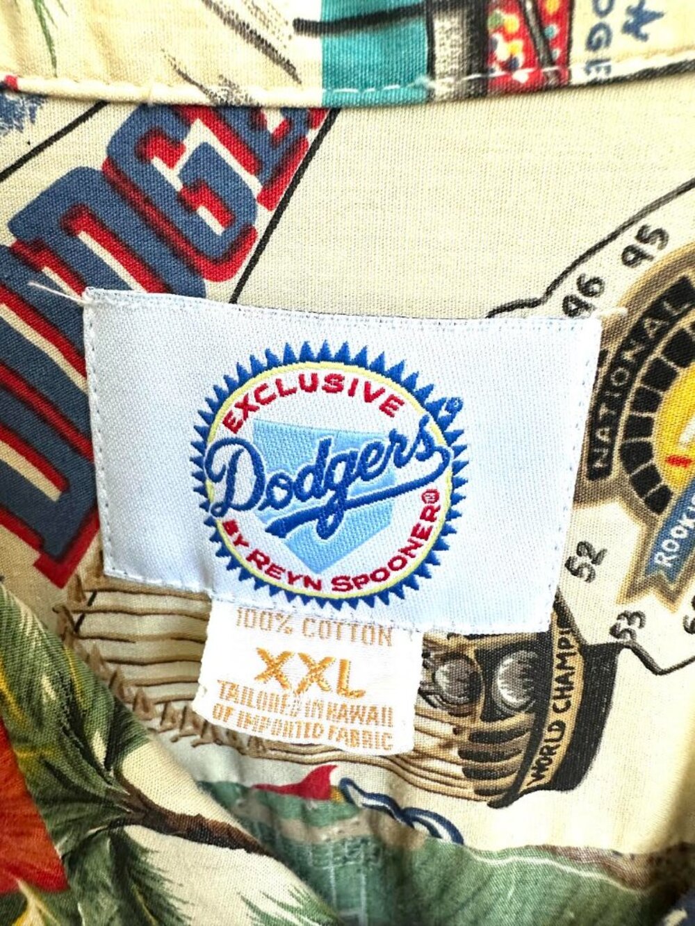 Reyn Spooner Los Angeles Dodgers Hawaiian Shirt - Picture 3 of 10